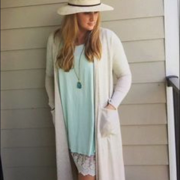 LuLaRoe Sweaters - LulaRoe Sarah Cardigan/Duster Cream